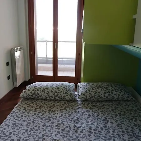Apartment Bright, Quiet And Modern In Navigli Area Milan