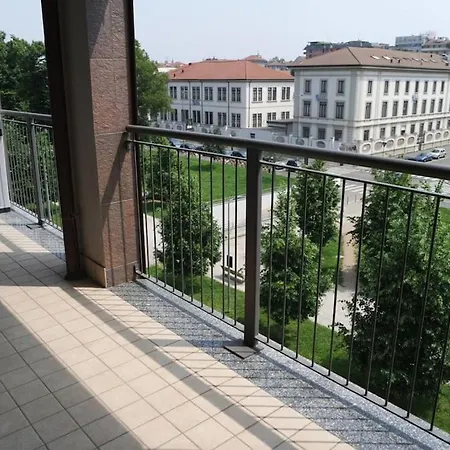 Apartment Bright, Quiet And Modern In Navigli Area